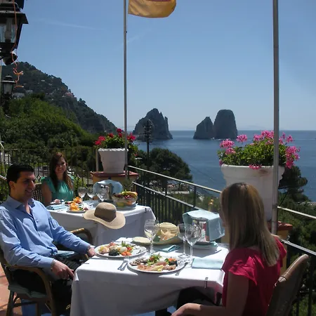 فيبر أمبسادور فندق 4*