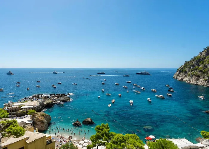 Weber Ambassador Hotel